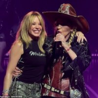 Kylie Minogue & Gloria Gaynor