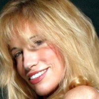 Carly Simon