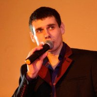 Максим Апрель